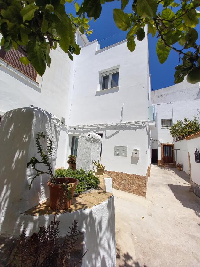 Brand New - Casa El Cuartel With Private Seaview Rooftop